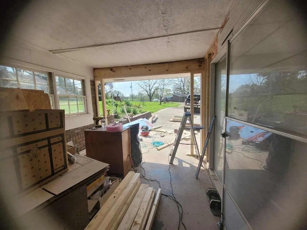 Air movers and dehumidifier for Water Mitigation Services in Texarkana